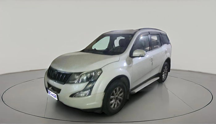 2015 Mahindra XUV500 W10, Diesel, Manual, 99,927 km, exterior