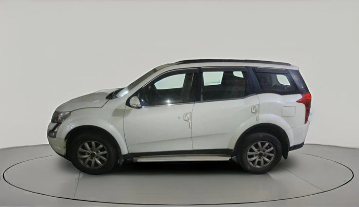 2015 Mahindra XUV500 W10, Diesel, Manual, 99,927 km, exterior