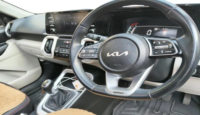 2022 KIA SONET HTX 1.0 IMT, Petrol, Manual, 53,773 km, interior