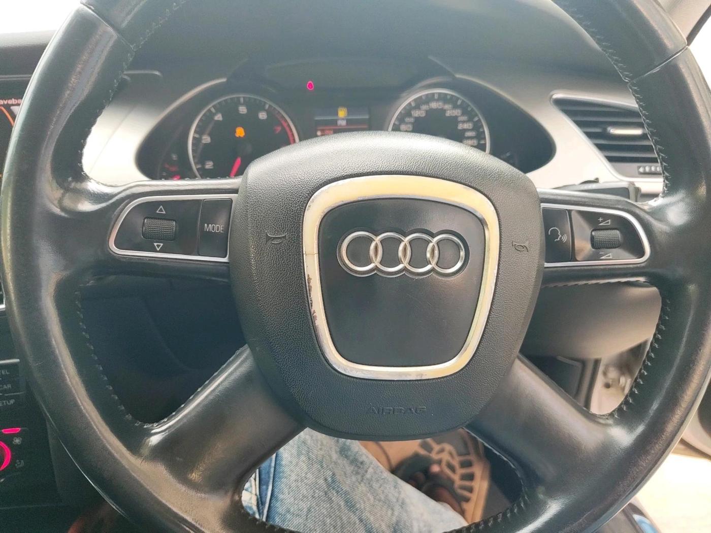 2011 Audi A4 1.8 TFSI, Petrol, Automatic, 93,972 km, interior