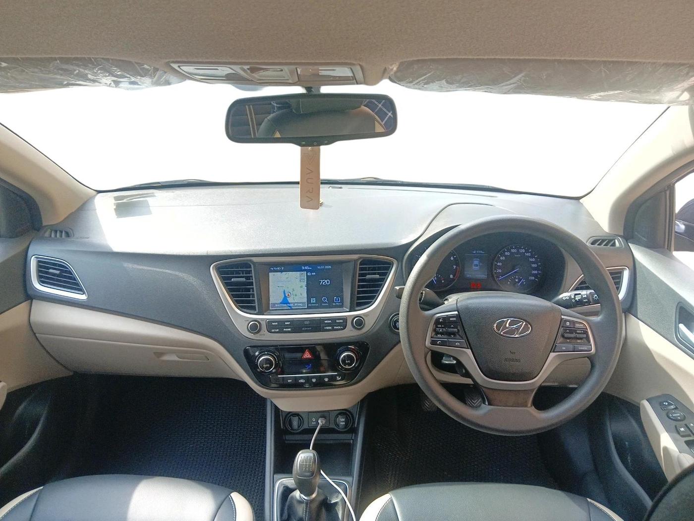 2019 Hyundai Verna 1.6 VTVT SX, Petrol, Manual, 1,04,120 km, interior