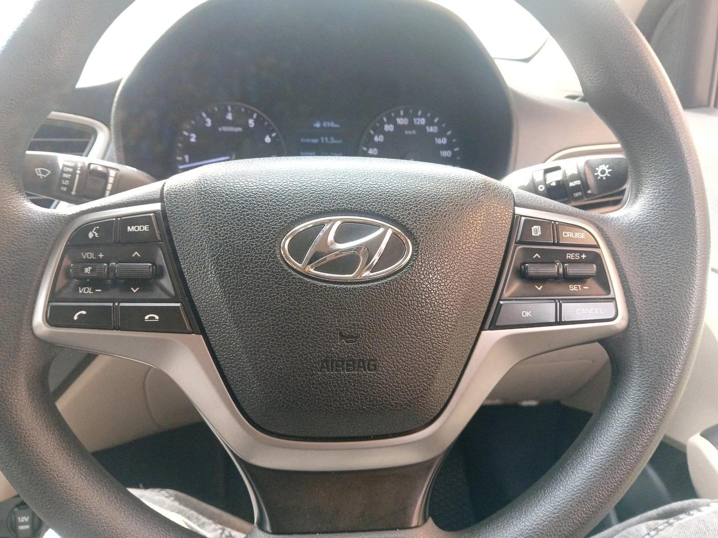 2019 Hyundai Verna 1.6 VTVT SX, Petrol, Manual, 1,04,120 km, interior