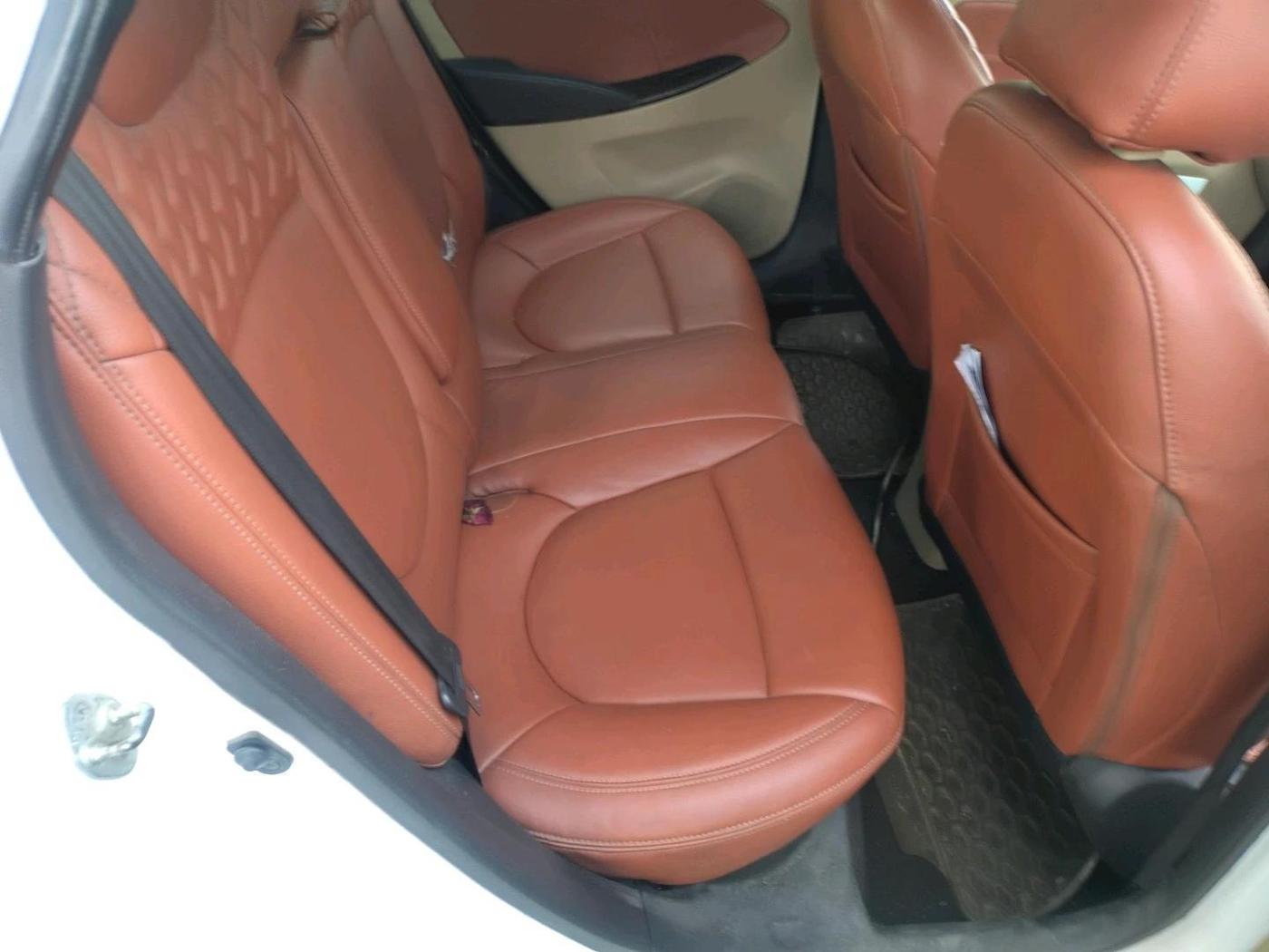 2012 Hyundai Verna FLUIDIC 1.6 CRDI EX, Diesel, Manual, 1,49,242 km, interior