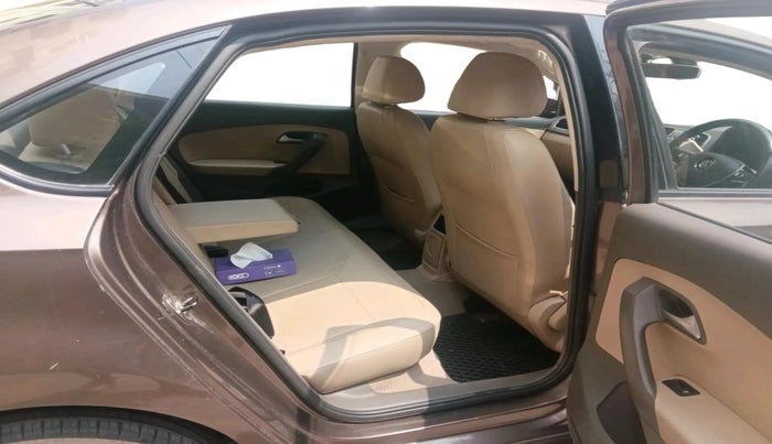 2016 Volkswagen Vento HIGHLINE 1.5 AT, Diesel, Automatic, 91,774 km, interior