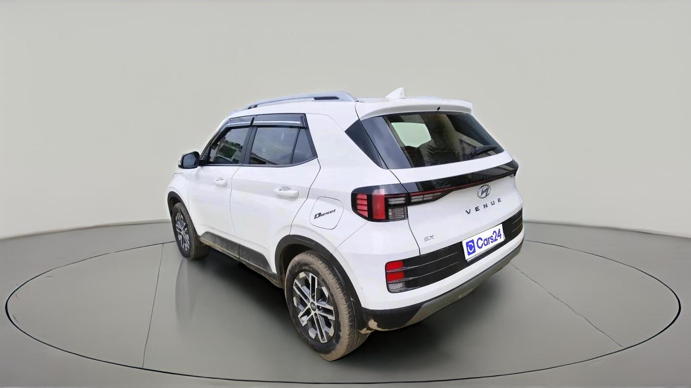 2025 Hyundai VENUE SX 1.5 CRDI, Diesel, Manual, 6,760 km, exterior