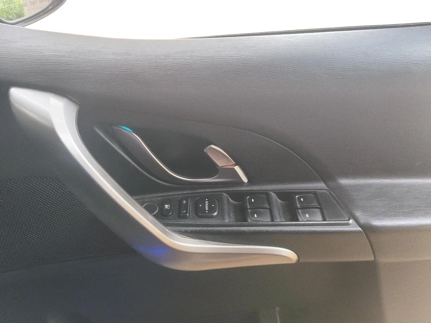 2019 Mahindra XUV500 W7, Diesel, Manual, 1,35,693 km, interior