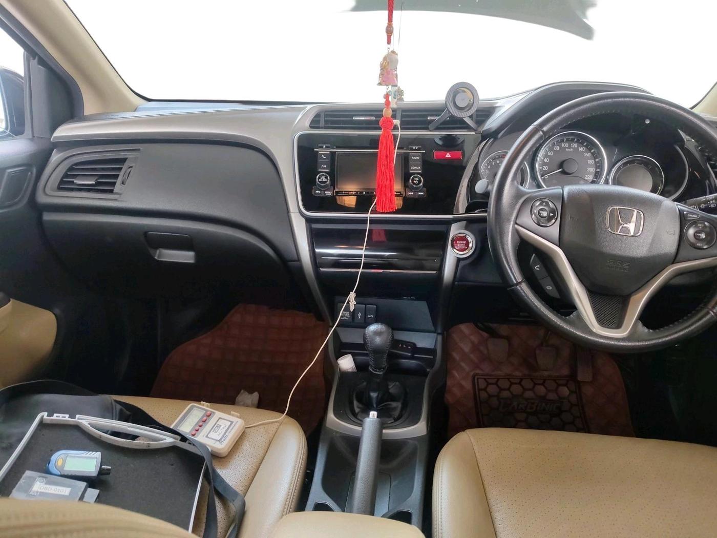 2016 Honda City 1.5L I-VTEC VX, Petrol, Manual, 1,05,618 km, interior