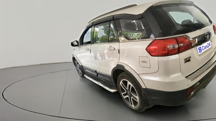 2017 Tata Hexa XTA 4X2 6 STR, Diesel, Automatic, 1,00,771 km, exterior