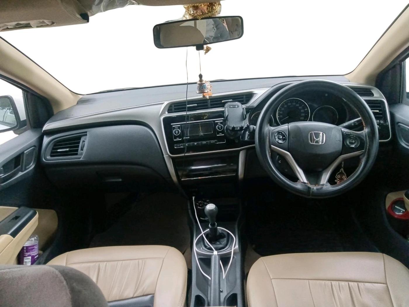 2016 Honda City 1.5L I-DTEC SV, Diesel, Manual, 1,58,829 km, interior