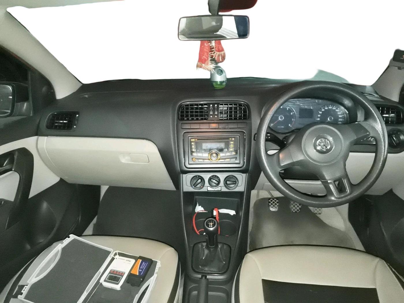 2011 Volkswagen Polo TRENDLINE 1.2L PETROL, Petrol, Manual, 72,015 km, interior