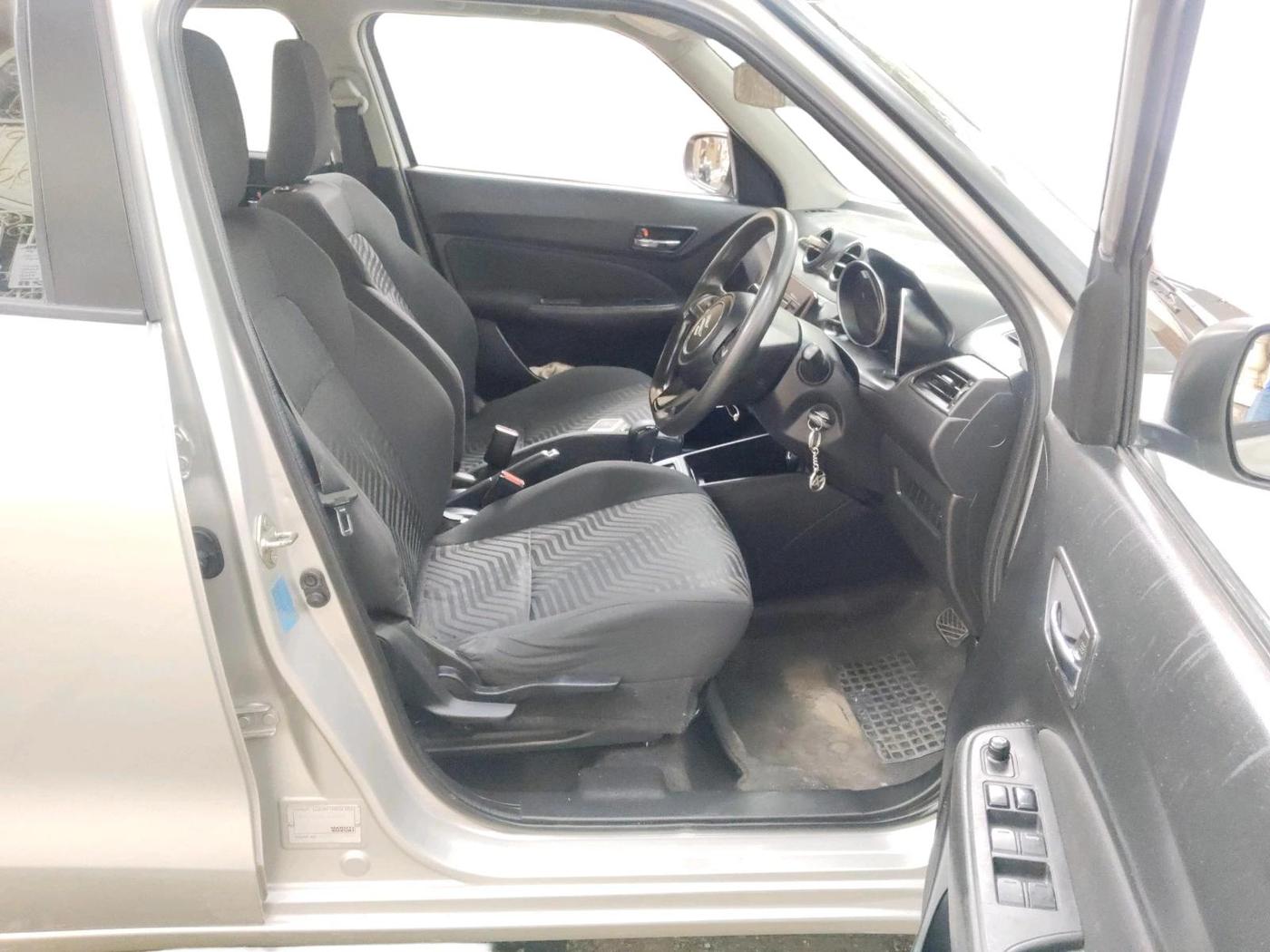 2020 Maruti Swift VXI AMT, Petrol, Automatic, 56,566 km, interior