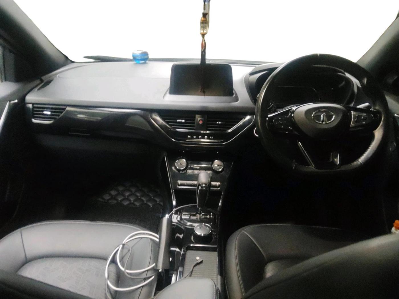 2021 Tata NEXON XZA PLUS (O) DIESEL DARK EDITION, Diesel, Automatic, 49,727 km, interior
