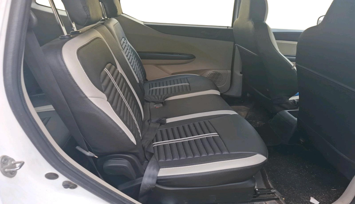 2021 Renault TRIBER RXL MT, Petrol, Manual, 34,093 km, interior