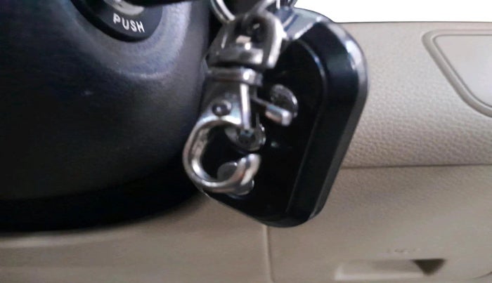 2013 Hyundai Eon MAGNA +, Petrol, Manual, 97,648 km, interior