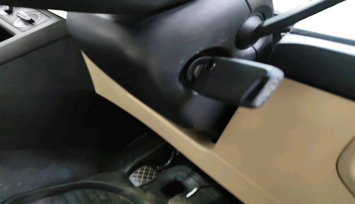 2025 Volkswagen VIRTUS COMFORTLINE TSI 1.0 MT, Petrol, Manual, 4,192 km, interior