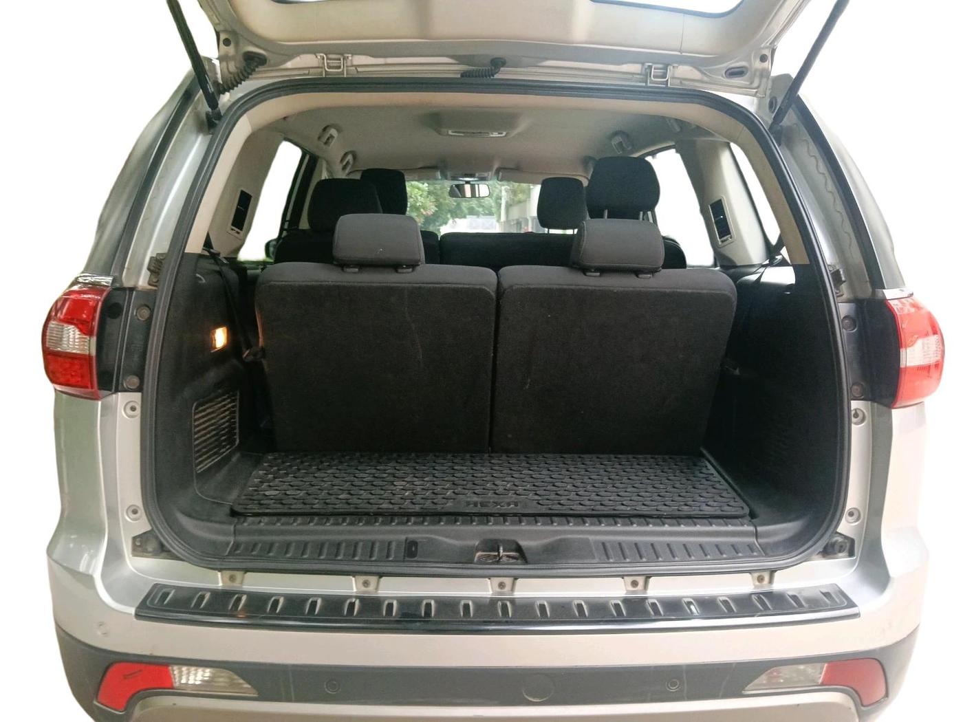 2017 Tata Hexa XM 4X2 7 STR, Diesel, Manual, 76,154 km, exterior