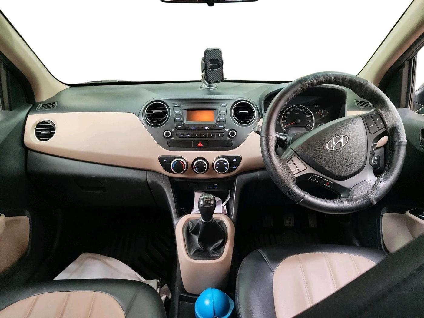 2019 Hyundai Grand i10 MAGNA 1.2 KAPPA VTVT, Petrol, Manual, 27,175 km, interior