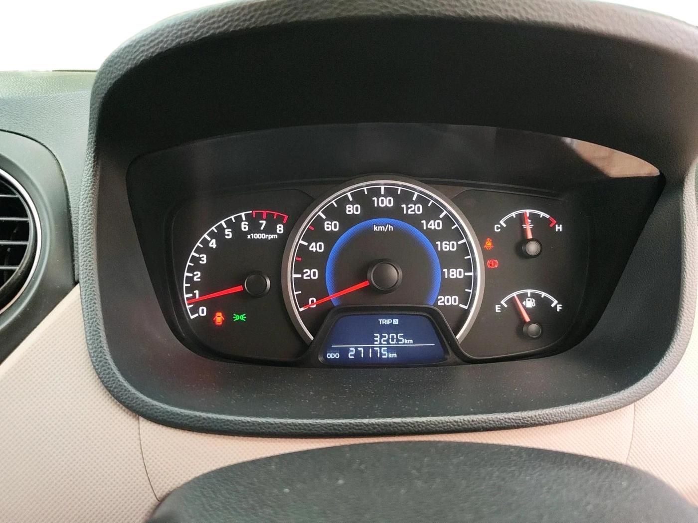 2019 Hyundai Grand i10 MAGNA 1.2 KAPPA VTVT, Petrol, Manual, 27,175 km, interior