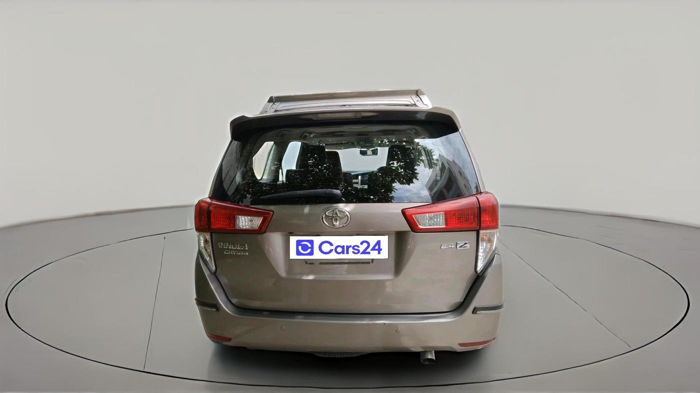 2017 Toyota Innova Crysta 2.4 ZX 7 STR, Diesel, Manual, 51,180 km, exterior