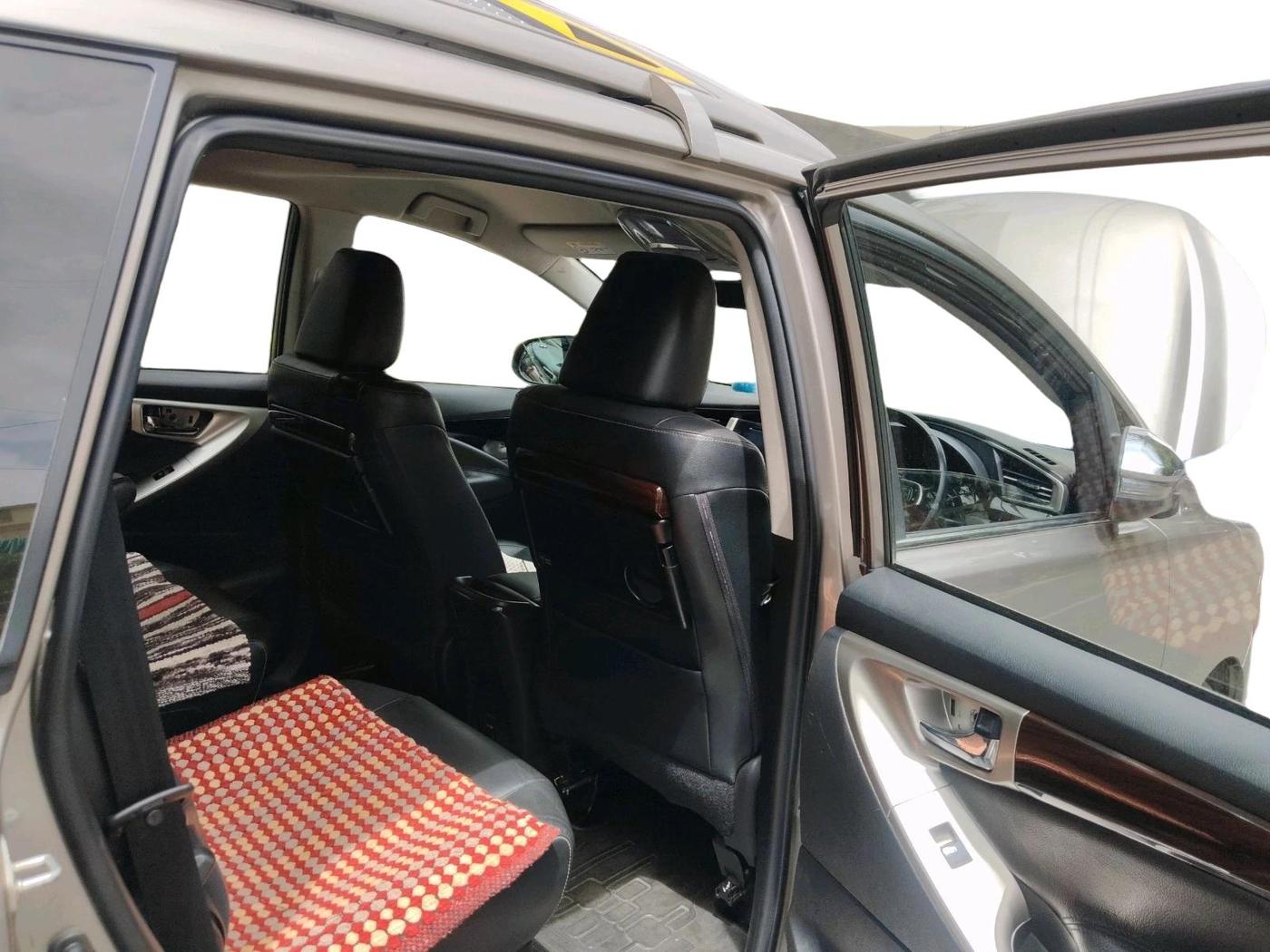 2017 Toyota Innova Crysta 2.4 ZX 7 STR, Diesel, Manual, 51,180 km, interior