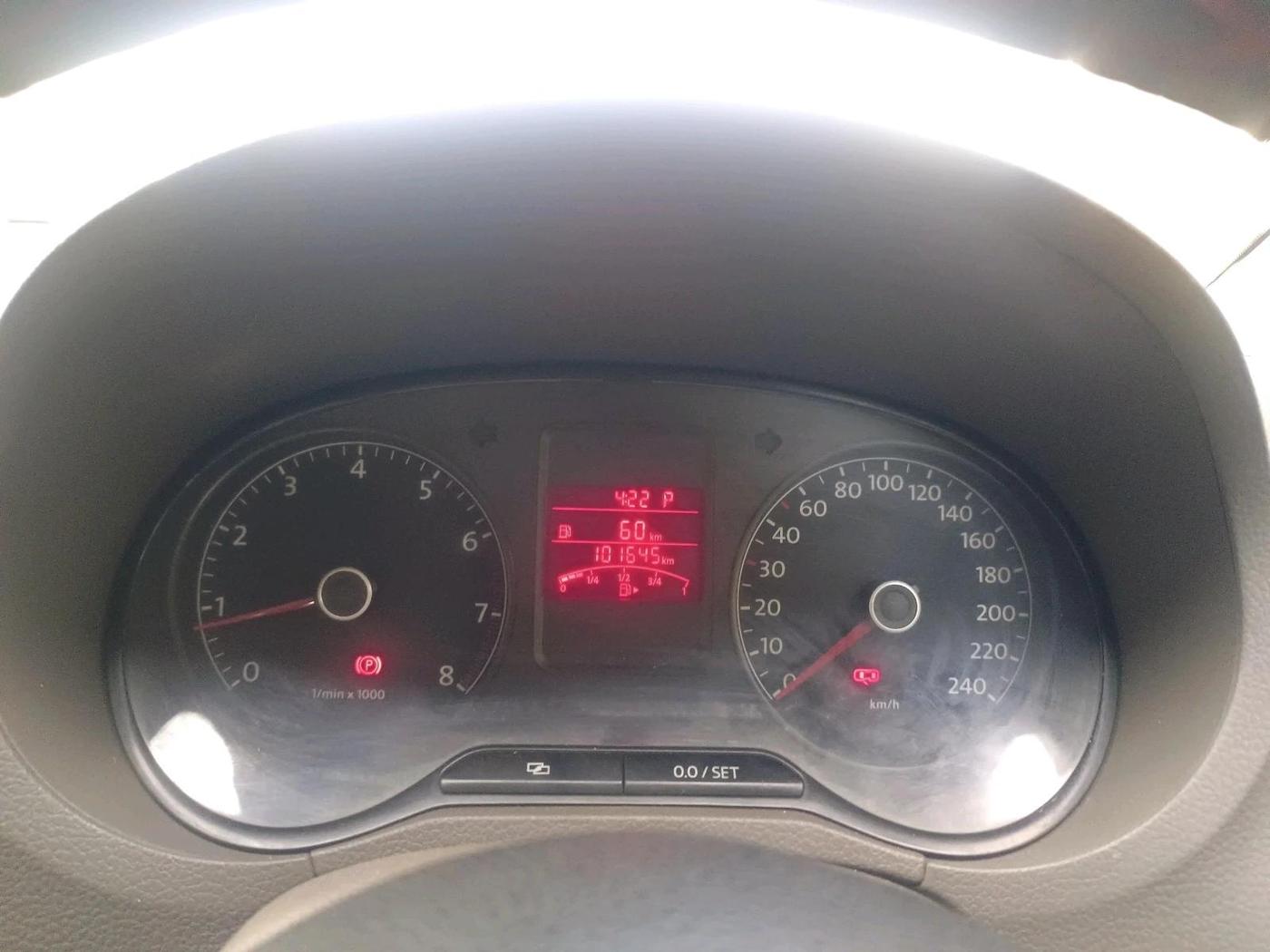 2012 Volkswagen Vento HIGHLINE PETROL AT, Petrol, Automatic, 1,01,645 km, interior
