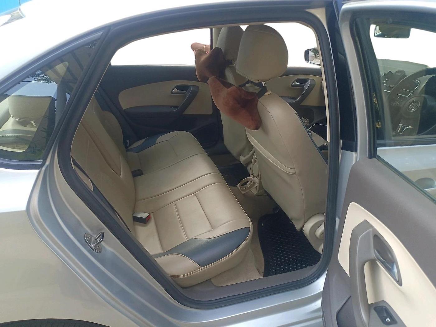 2012 Volkswagen Vento HIGHLINE PETROL AT, Petrol, Automatic, 1,01,645 km, interior