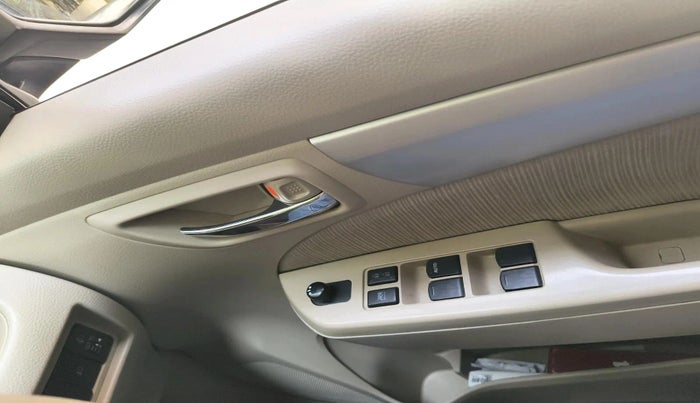 2013 Maruti Ertiga ZXI, Petrol, Manual, 1,11,307 km, interior