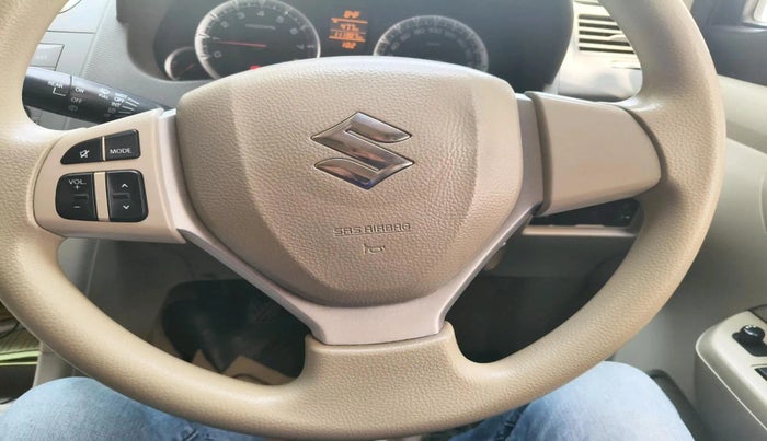 2013 Maruti Ertiga ZXI, Petrol, Manual, 1,11,307 km, interior