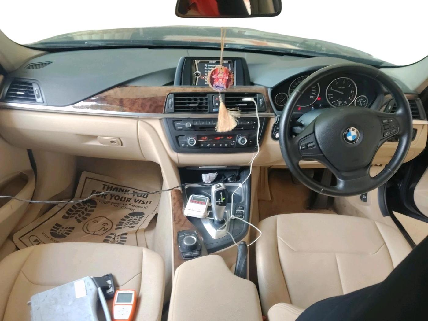 2013 BMW 3 Series 320d, Diesel, Automatic, 1,07,050 km, interior