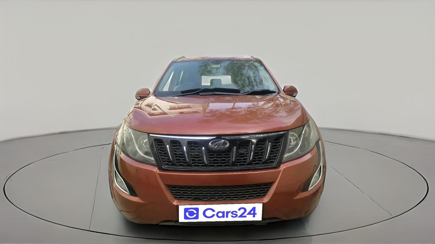 2016 Mahindra XUV500 W10, Diesel, Manual, 1,27,798 km, exterior