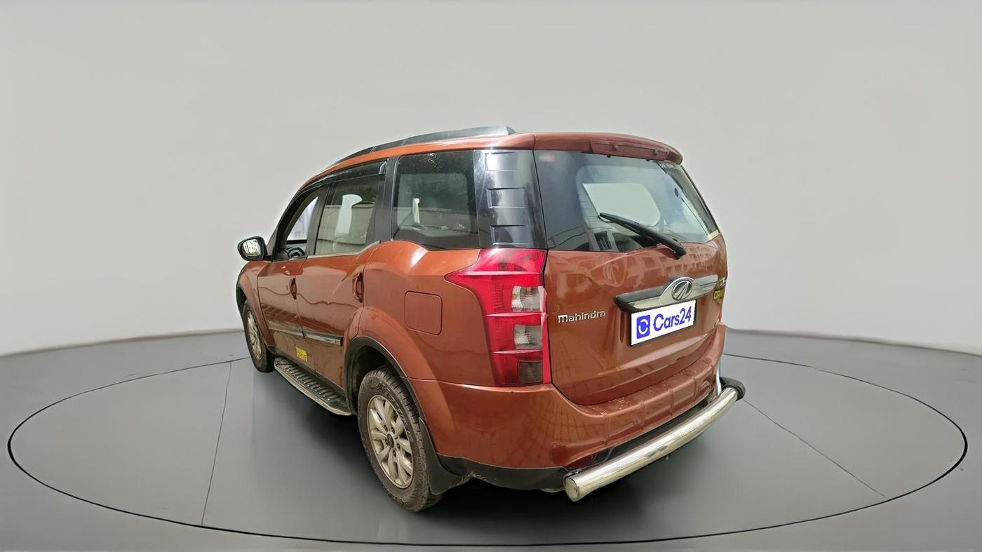 2016 Mahindra XUV500 W10, Diesel, Manual, 1,27,798 km, exterior