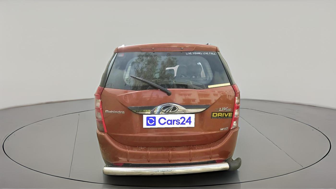 2016 Mahindra XUV500 W10, Diesel, Manual, 1,27,798 km, exterior