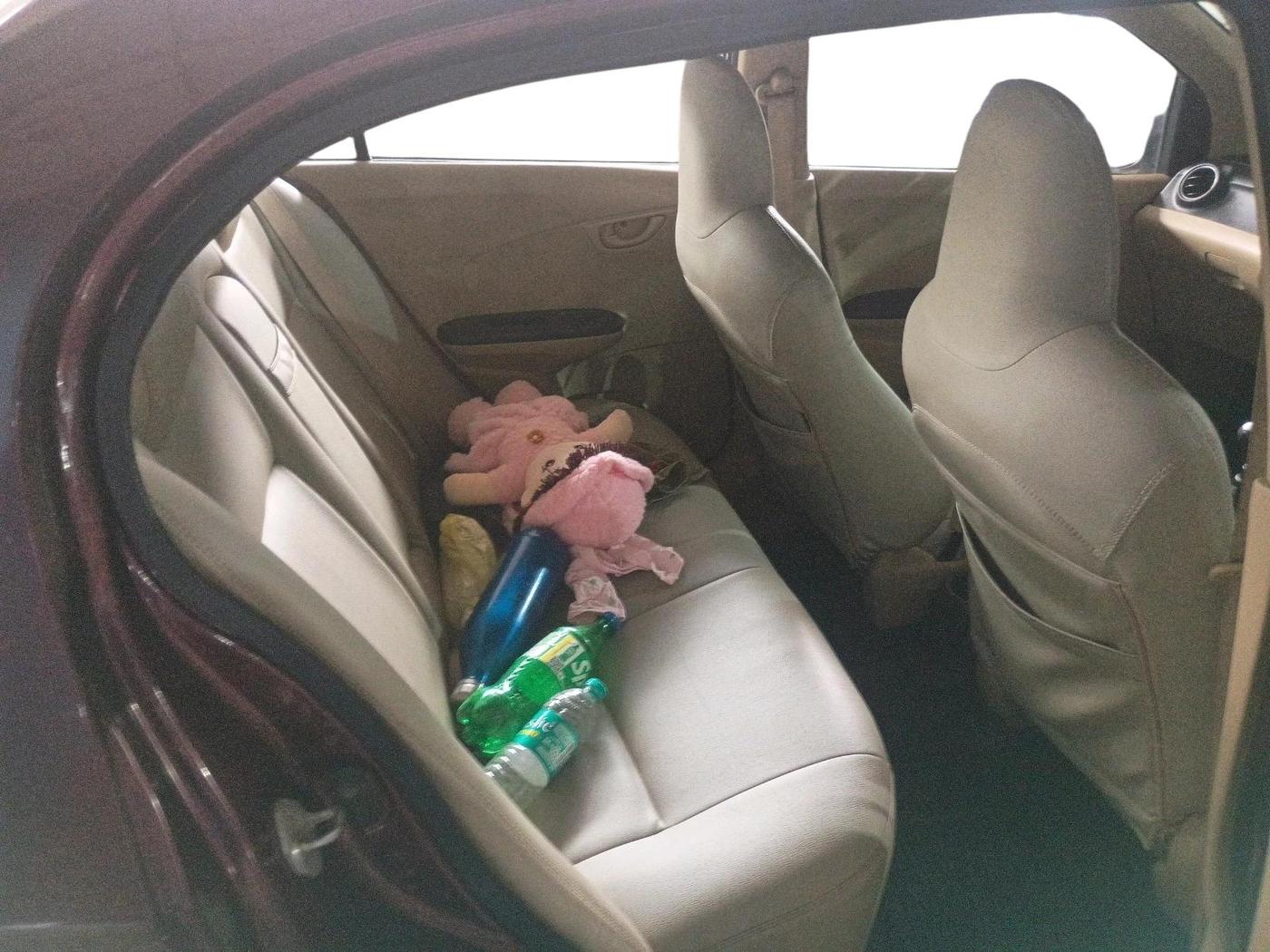 2014 Honda Amaze 1.2L I-VTEC S, Petrol, Manual, 1,43,726 km, interior