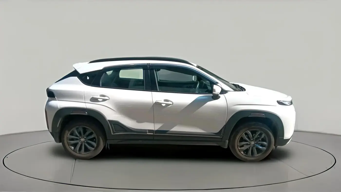 2025 Toyota Urban Cruiser Taisor S Plus 1.2 Petrol AMT, Petrol, Automatic, 1,522 km, exterior