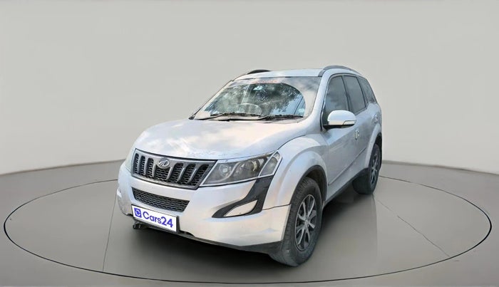 2017 Mahindra XUV500 W6, Diesel, Manual, 1,38,649 km, exterior
