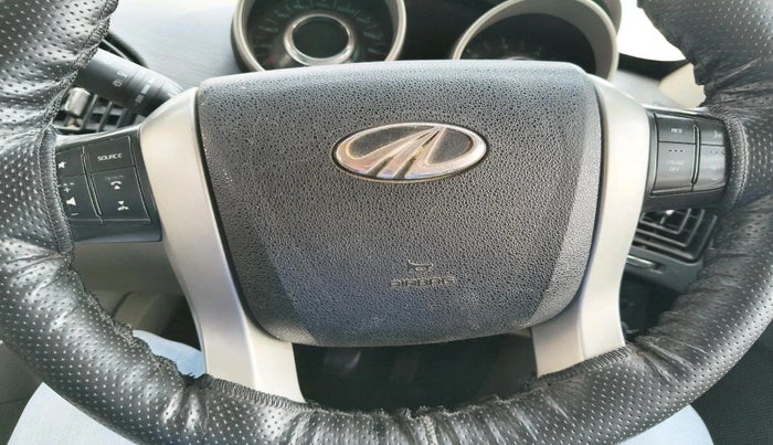 2017 Mahindra XUV500 W6, Diesel, Manual, 1,38,649 km, interior