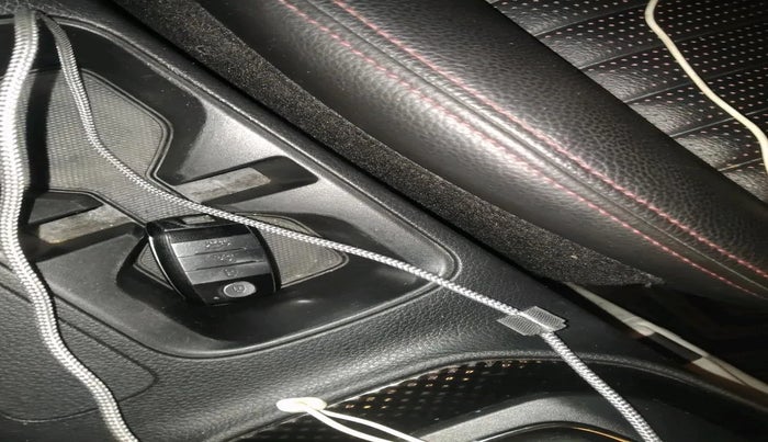 2020 KIA SONET GTX PLUS 1.0 DCT, Petrol, Automatic, 69,676 km, interior