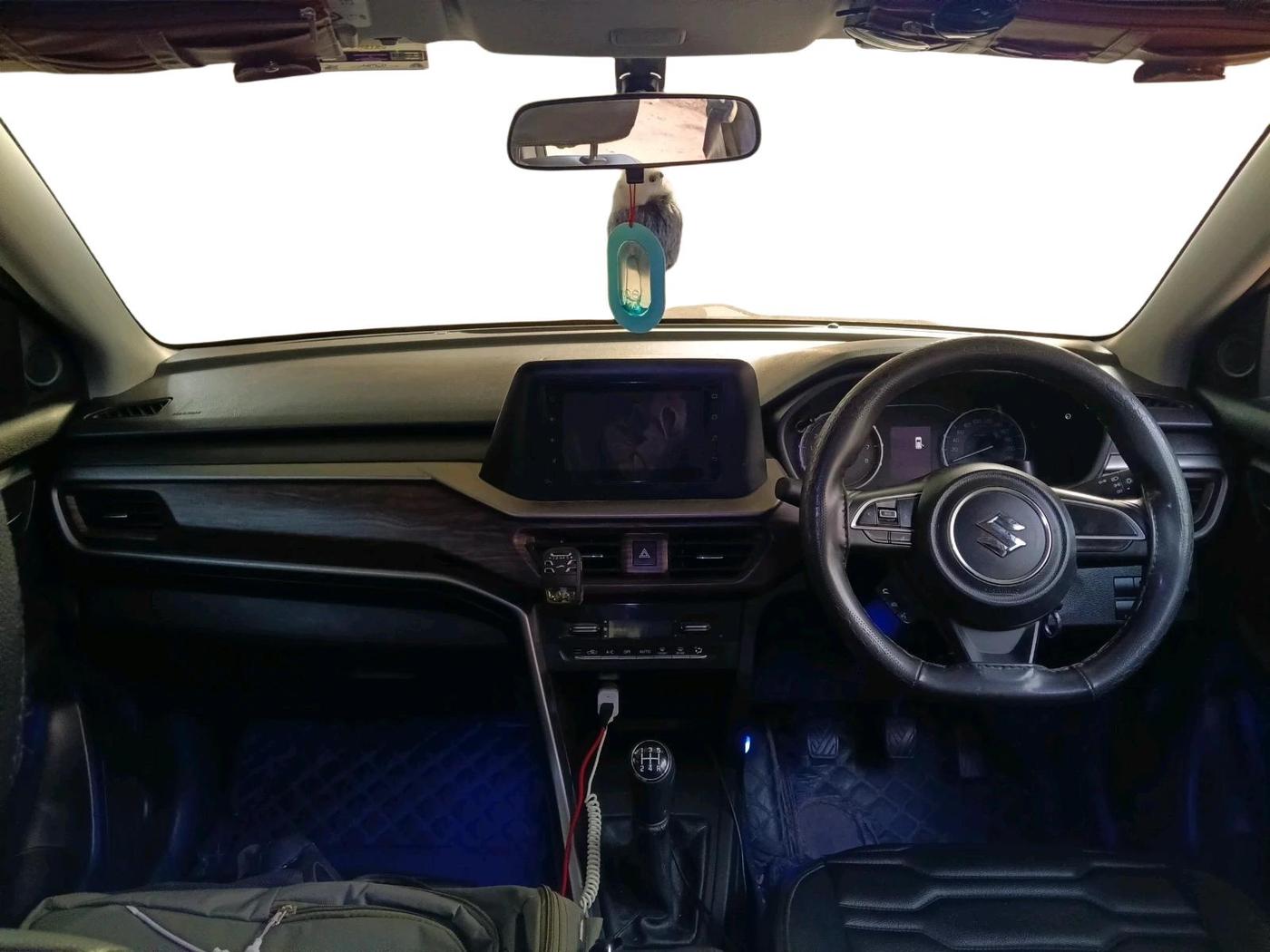 2023 Maruti BREZZA VXI SMART HYBRID, Petrol, Manual, 40,547 km, interior