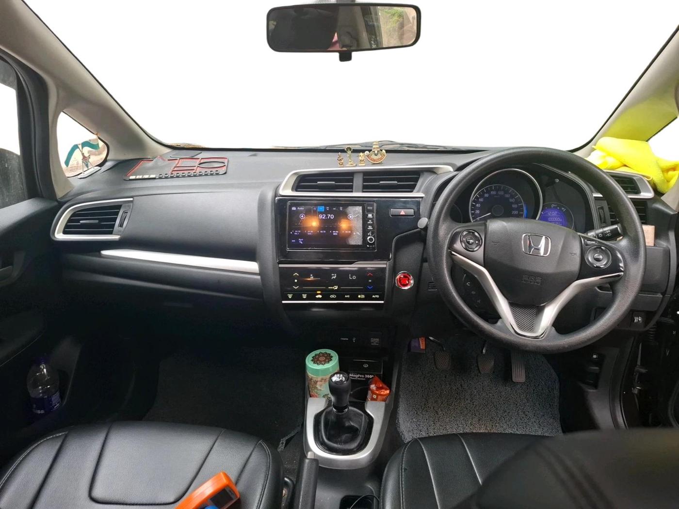 2019 Honda WR-V 1.5L I-DTEC VX MT, Diesel, Manual, 1,00,060 km, interior