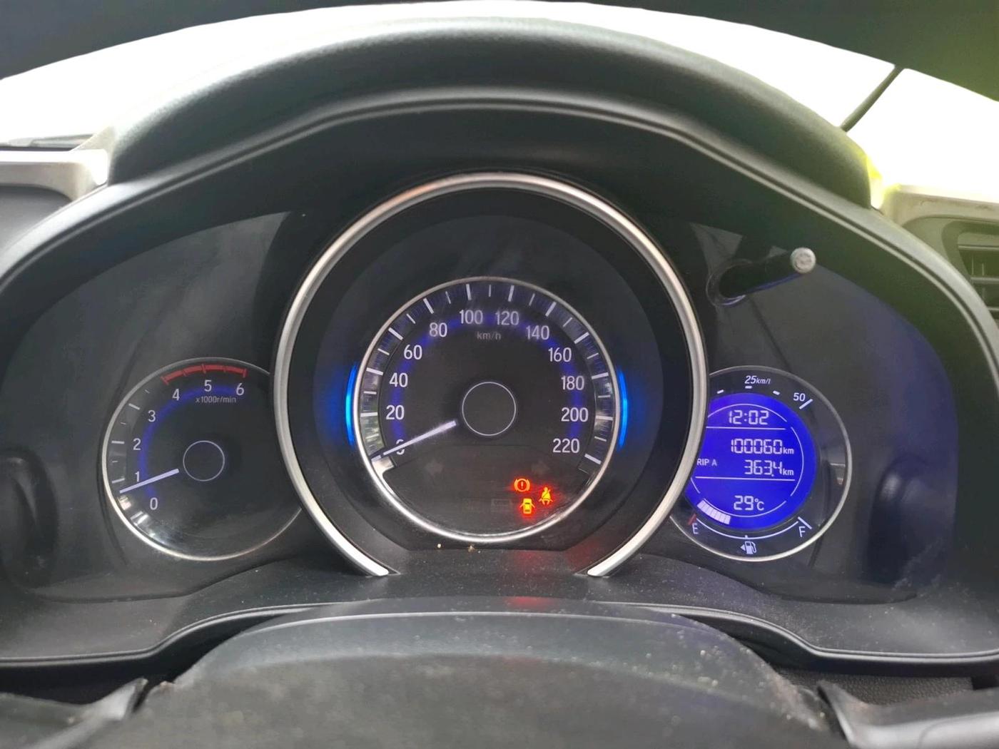 2019 Honda WR-V 1.5L I-DTEC VX MT, Diesel, Manual, 1,00,060 km, interior