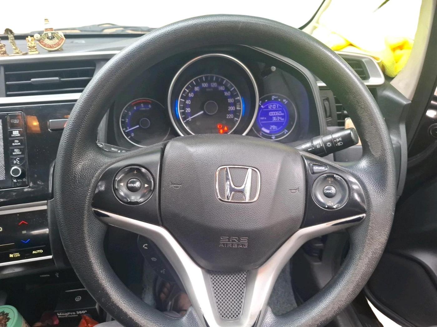 2019 Honda WR-V 1.5L I-DTEC VX MT, Diesel, Manual, 1,00,060 km, interior