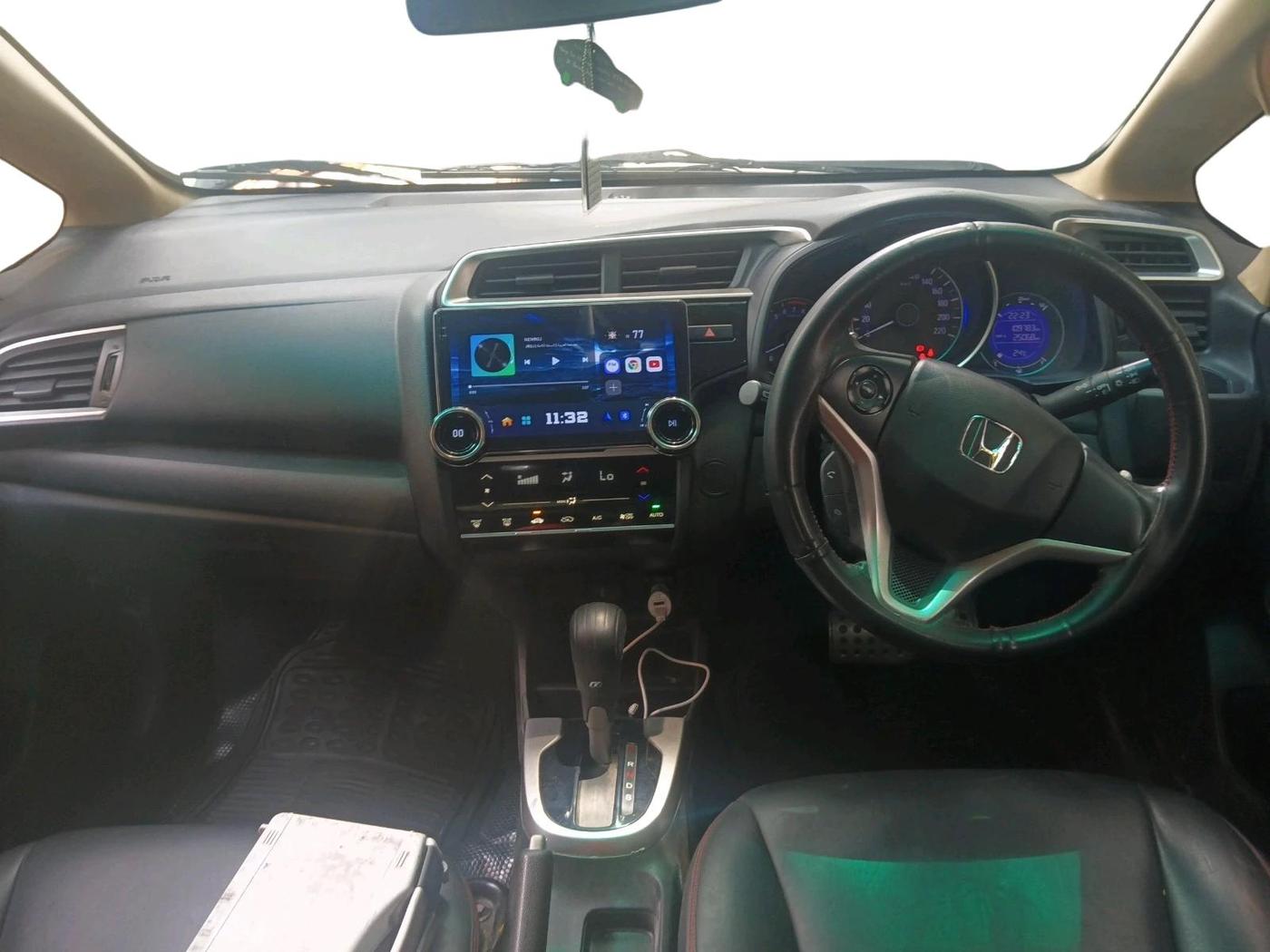 2017 Honda Jazz 1.2L I-VTEC V AT, Petrol, Automatic, 1,09,783 km, interior