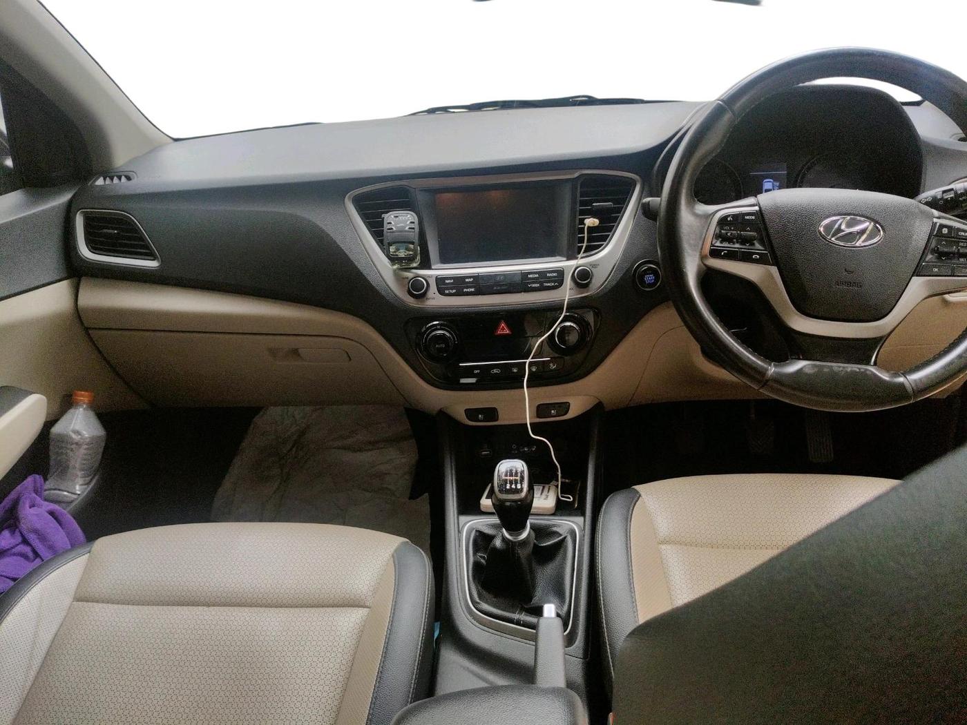 2019 Hyundai Verna 1.6 VTVT SX O, Petrol, Manual, 66,700 km, interior