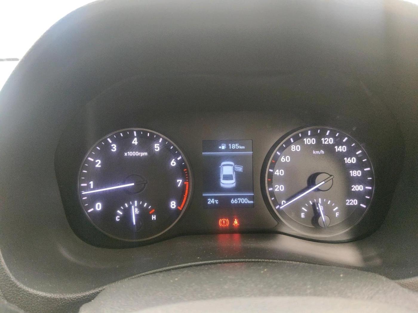 2019 Hyundai Verna 1.6 VTVT SX O, Petrol, Manual, 66,700 km, interior