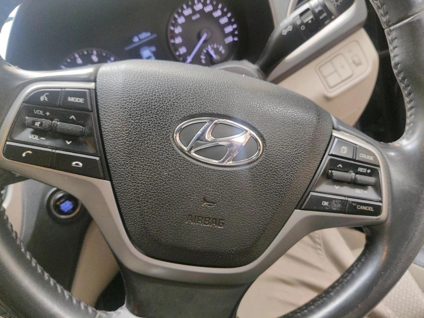 2019 Hyundai Verna 1.6 VTVT SX O, Petrol, Manual, 66,700 km, interior