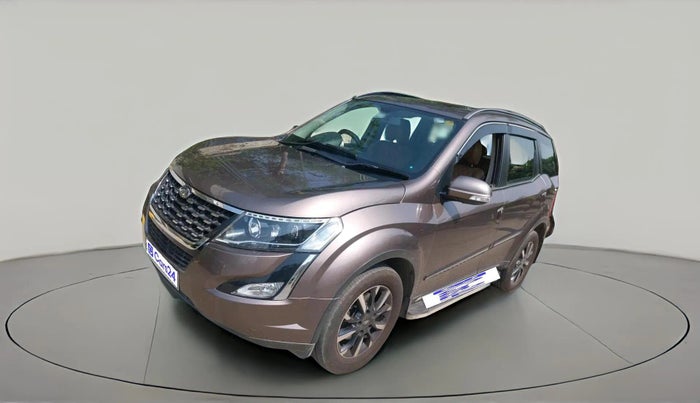 2018 Mahindra XUV500 W11 AT, Diesel, Automatic, 60,552 km, exterior