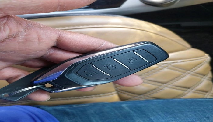 2018 Mahindra XUV500 W11 AT, Diesel, Automatic, 60,552 km, interior