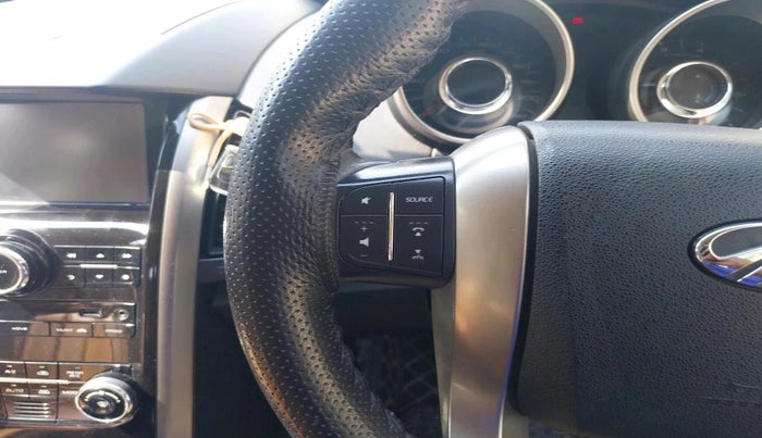 2018 Mahindra XUV500 W11 AT, Diesel, Automatic, 60,552 km, interior