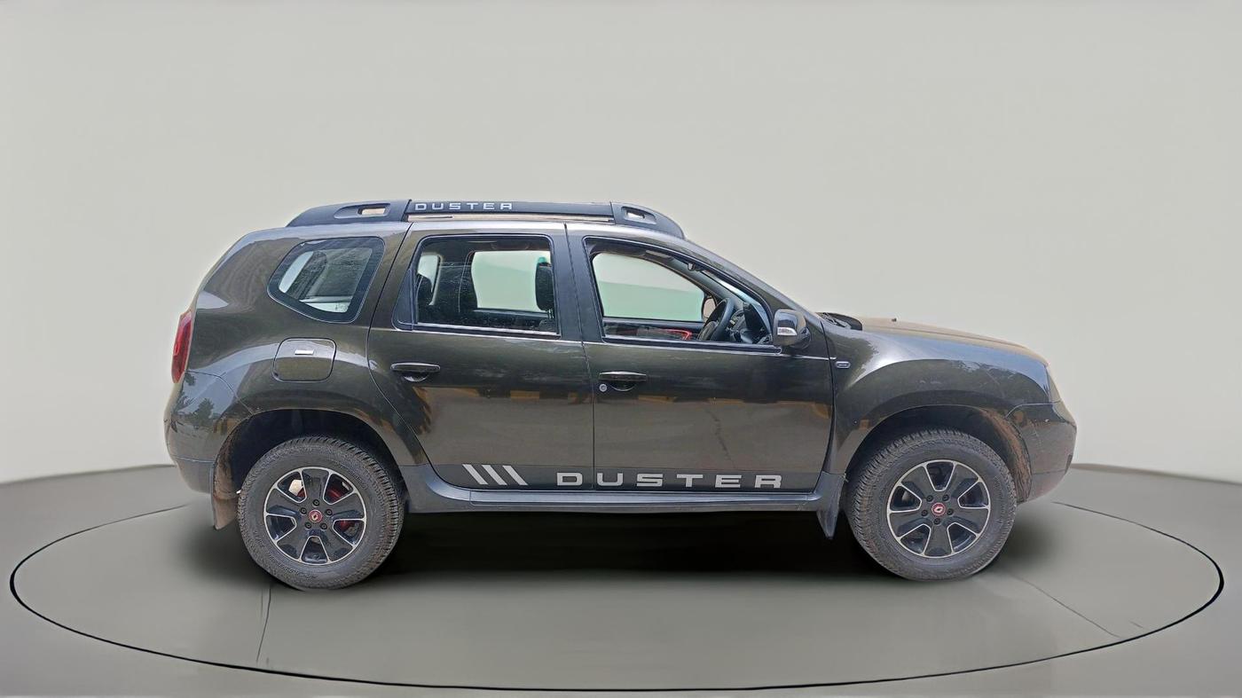 2017 Renault Duster RXS CVT, Petrol, Automatic, 50,834 km, exterior