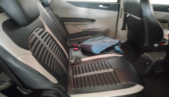 2021 Renault TRIBER RXZ AMT, Petrol, Automatic, 36,835 km, interior